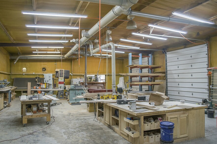 More Photos Of 5845 49th St, Lubbock Warehouse For Lease