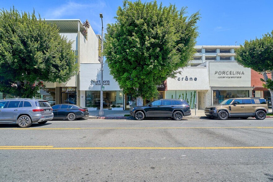 Primary Photo Of 130-134 S Robertson Blvd, Los Angeles Storefront For Sale
