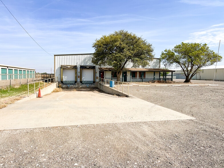 More Photos Of 3965 US Highway 60, Hereford Industrial For Sale