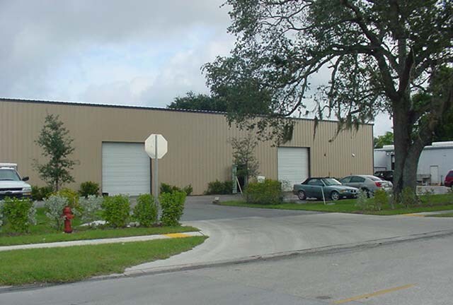 Primary Photo Of 2273-2275 Cranford Ave, Fort Myers Warehouse For Sale
