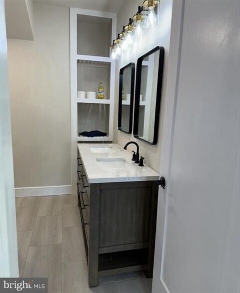 More Photos Of 2167 Main St, Lititz Flex For Sale