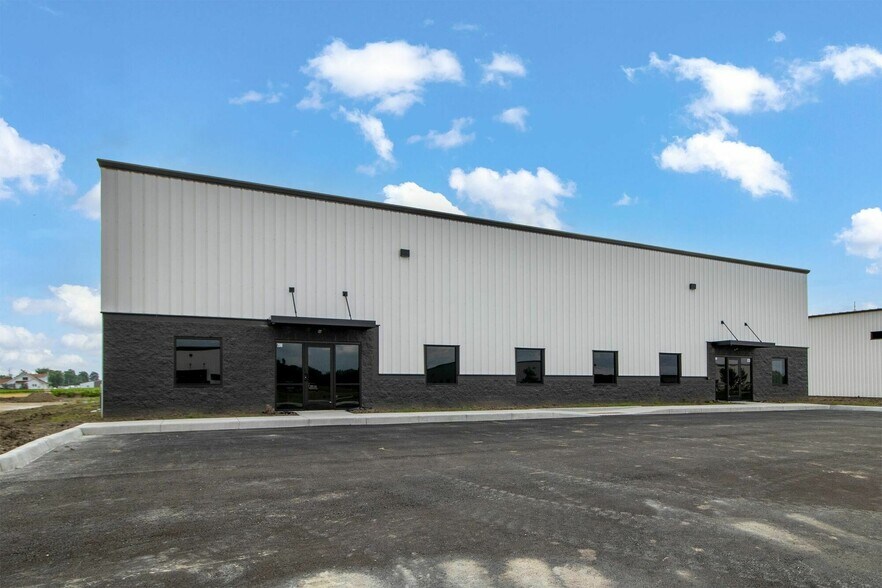 Primary Photo Of 830 Wesco Pky, Sheridan Warehouse For Lease