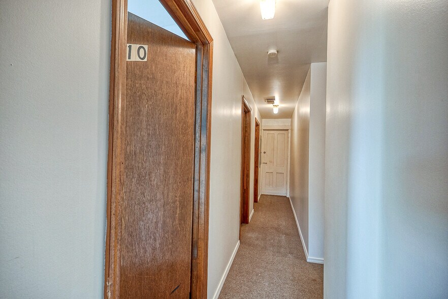 More Photos Of 936 Broadway, Pitcairn Restaurant For Sale