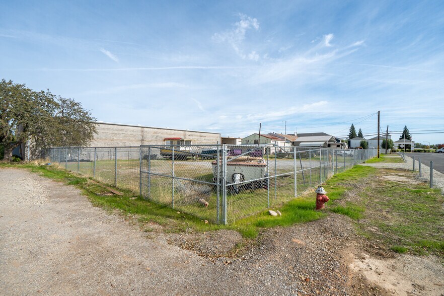 More Photos Of 5830 Caterpillar rd, Redding Industrial For Sale