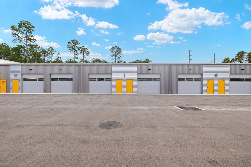 More Photos Of 952 Cross Town Dr, Ponte Vedra Parking Garage For Sale