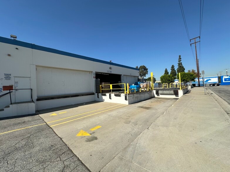 More Photos Of 13821 Marquardt Ave, Santa Fe Springs Manufacturing For Lease