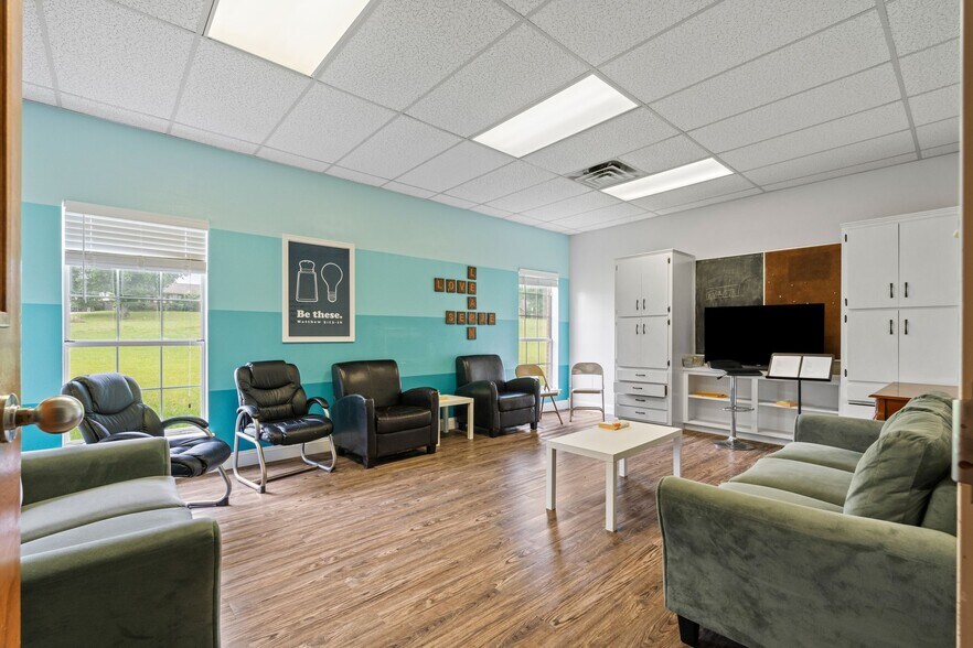 More Photos Of 1101 N Wheeler Ave, Sallisaw Religious Facility For Sale