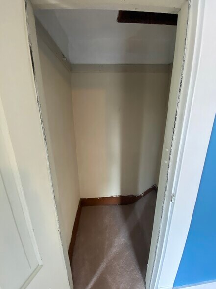 More Photos Of 1625 12th St SE, Salem Office Residential For Sale