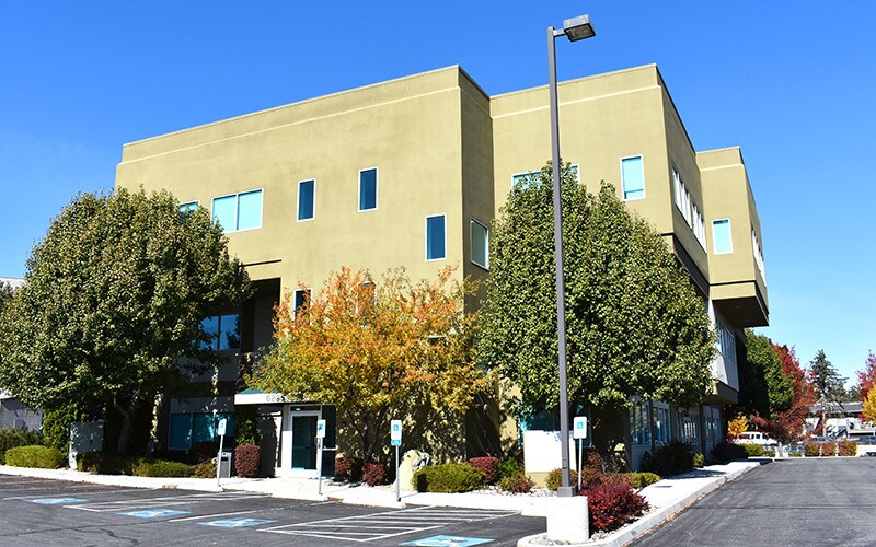 More Photos Of 6225 Neil Rd, Reno Office For Lease