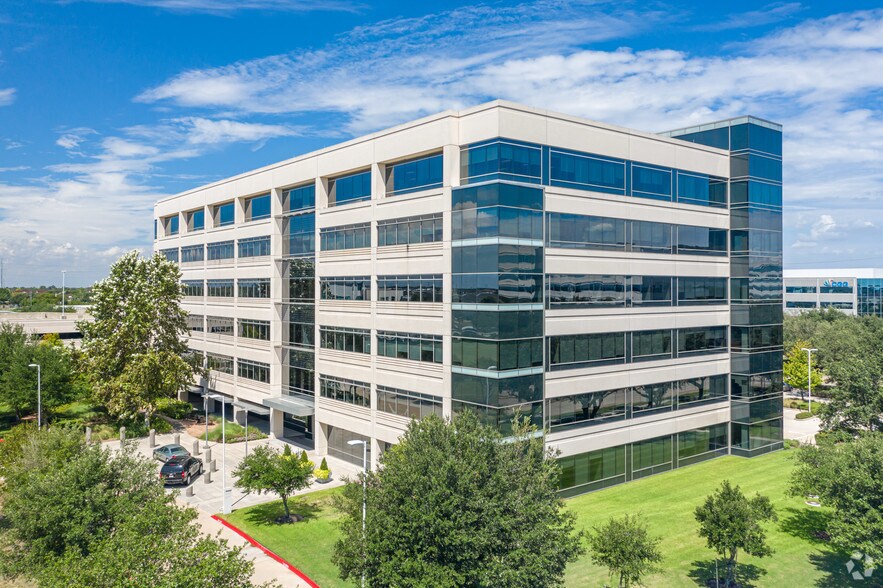 More Photos Of 6002 Rogerdale Rd, Houston Office For Lease