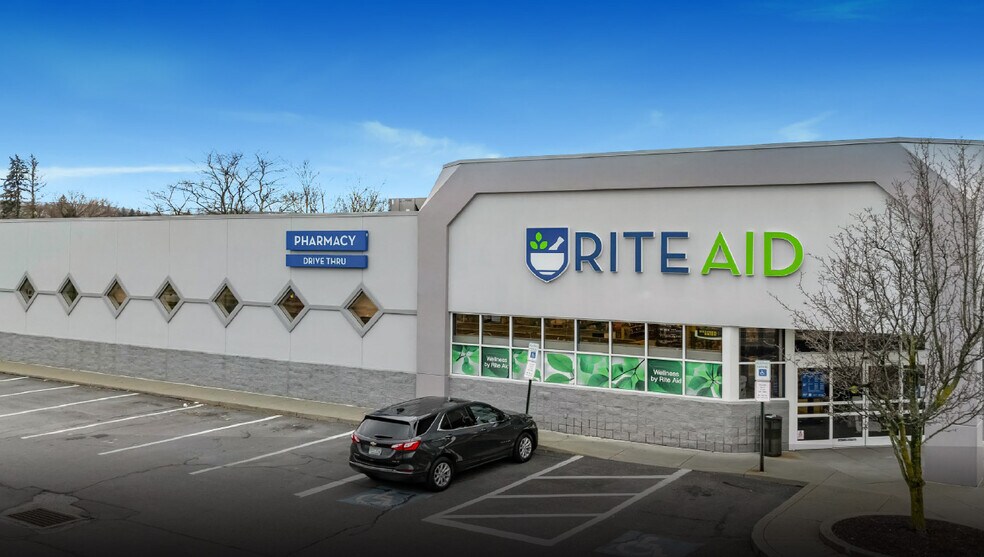 Primary Photo Of 1650 Main St, Olyphant Drugstore For Sale