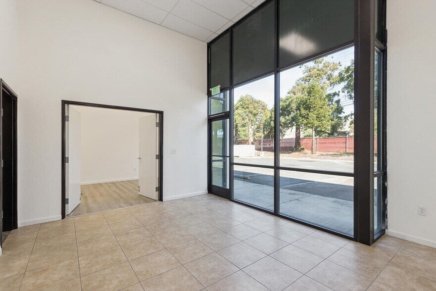 More Photos Of 164 Camino Oruga, Napa Warehouse For Lease