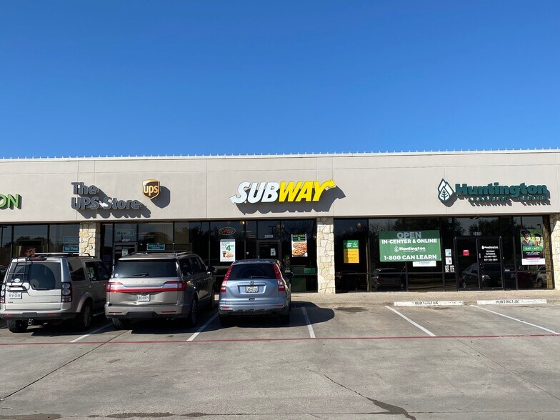 More Photos Of 2820-2834 S Hulen St, Fort Worth Unknown For Lease