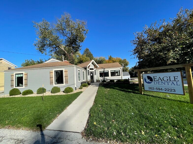 More Photos Of 114 Grove St, Eagle Medical For Lease