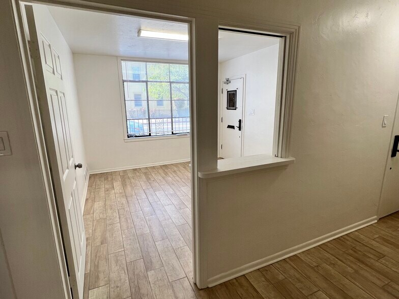 More Photos Of 652-670 E Santa Clara St, San Jose Medical For Sale