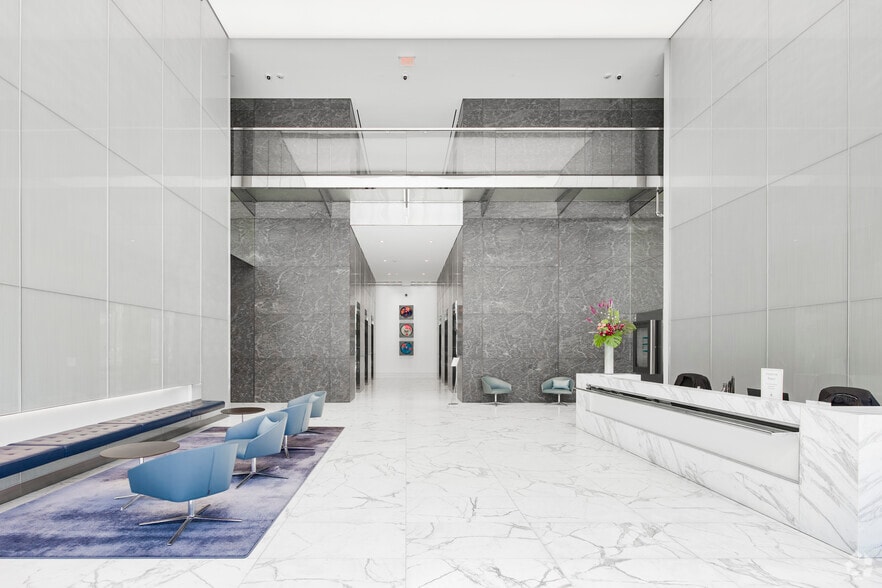 More Photos Of 800 N Glebe Rd, Arlington Office For Lease