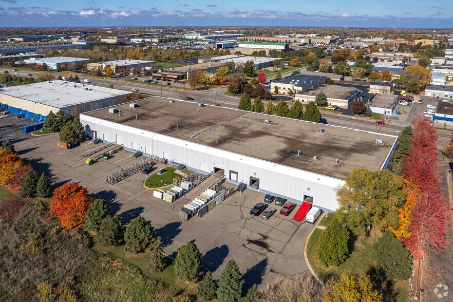 More Photos Of 9775 85th Ave N, Maple Grove Warehouse For Lease
