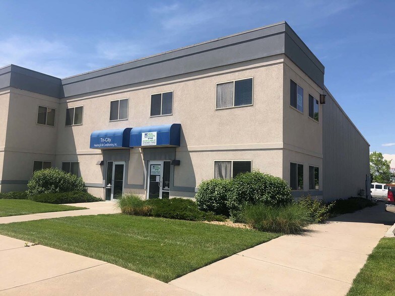 More Photos Of 123-151 12th St SW, Loveland Manufacturing For Sale