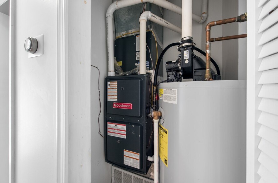 More Photos Of 601 N 39th St, Philadelphia Storefront Retail Residential For Sale