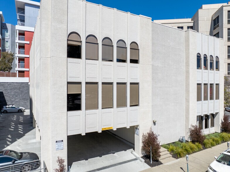 More Photos Of 401 Warren St, Redwood City Office For Lease