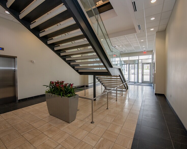 More Photos Of 201 S Denver Ave, Tulsa Office For Lease