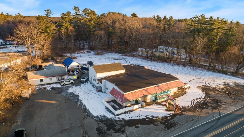 More Photos Of 188 Lafayette Rd, Salisbury Restaurant For Sale