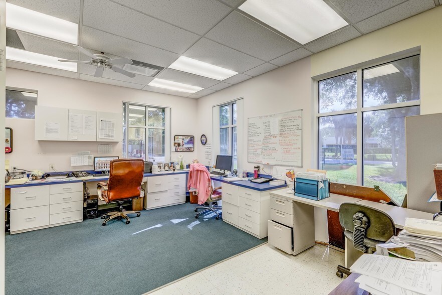 More Photos Of 5205 Village Blvd, West Palm Beach Medical For Lease