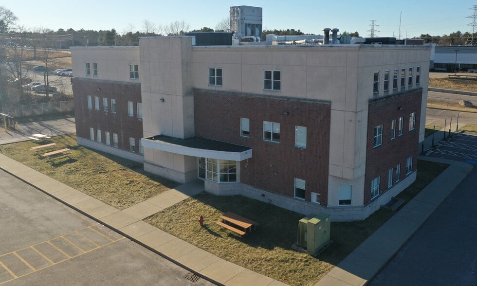 More Photos Of 2140 Providence Hwy, Walpole Office Residential For Lease