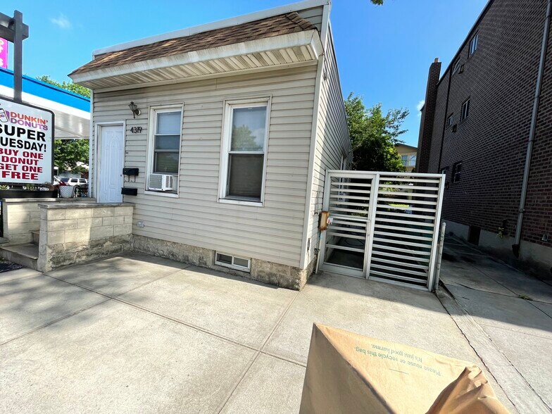 Primary Photo Of 4319 Astoria Blvd, Long Island City Land For Sale