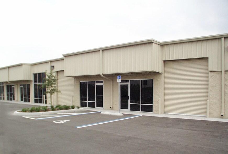 More Photos Of 7319 Sandscove Ct, Winter Park Warehouse For Lease