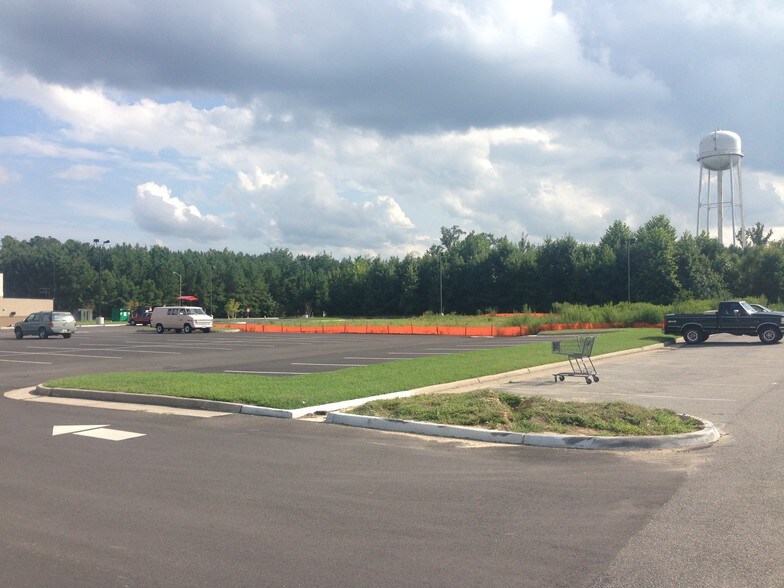 More Photos Of 28344 Southampton Pky, Courtland Land For Lease