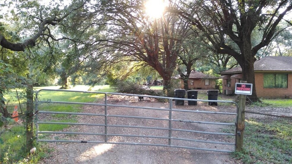 More Photos Of 13410 Cullen Blvd, Houston Land For Sale