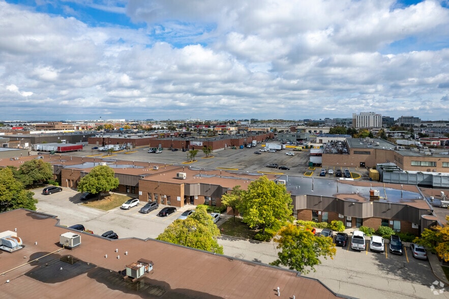 More Photos Of 1295 Eglinton Ave, Mississauga Manufacturing For Lease