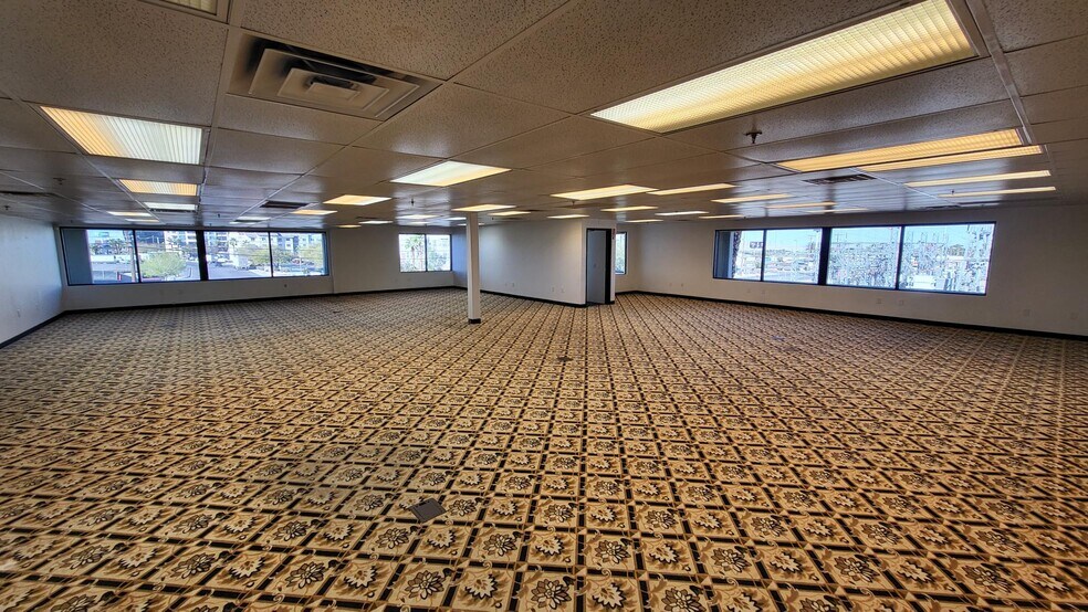 More Photos Of 3325-3326 W Oquendo Rd, Las Vegas Warehouse For Lease