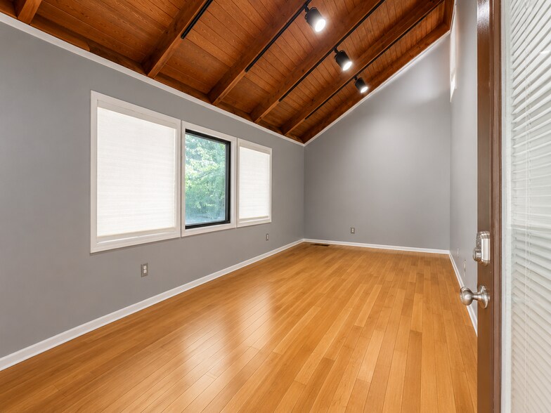 More Photos Of 3000 Langford Rd, Peachtree Corners Office For Lease