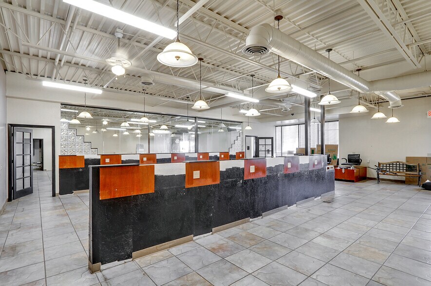 More Photos Of 934 Missouri St, Fairfield Office For Sale