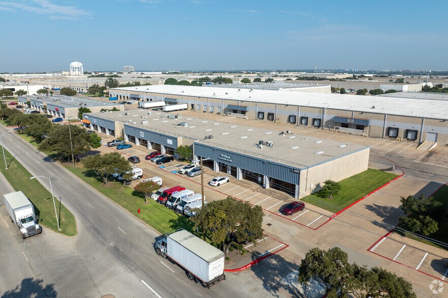 More Photos Of 1213 W Carrier Pky, Grand Prairie Unknown For Lease