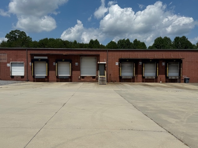 Primary Photo Of 106 Somerset Dr, Conover Manufacturing For Lease