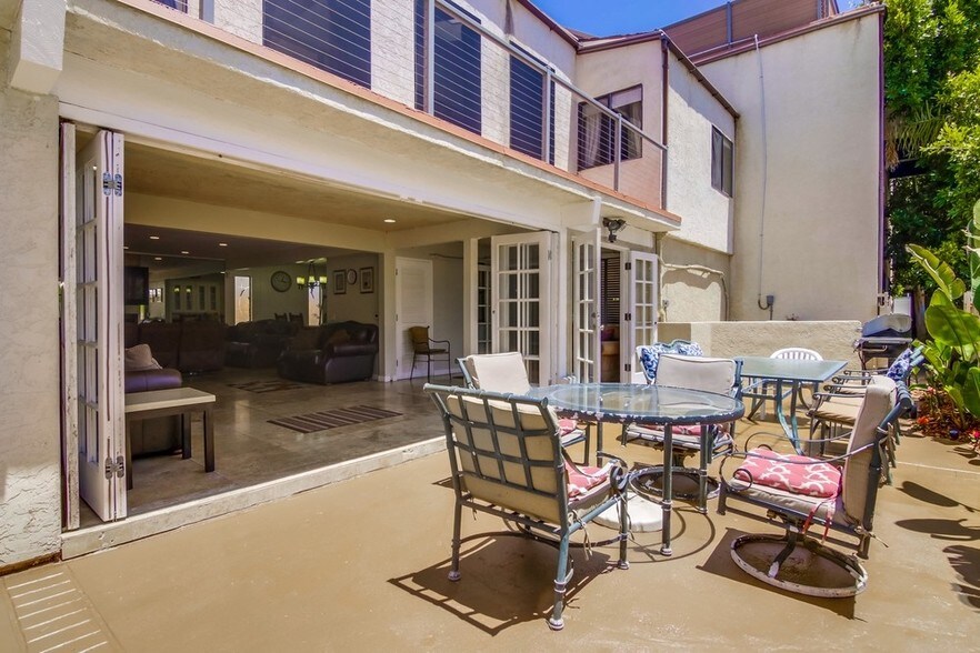 More Photos Of 4111 Bayard St, San Diego Specialty For Sale