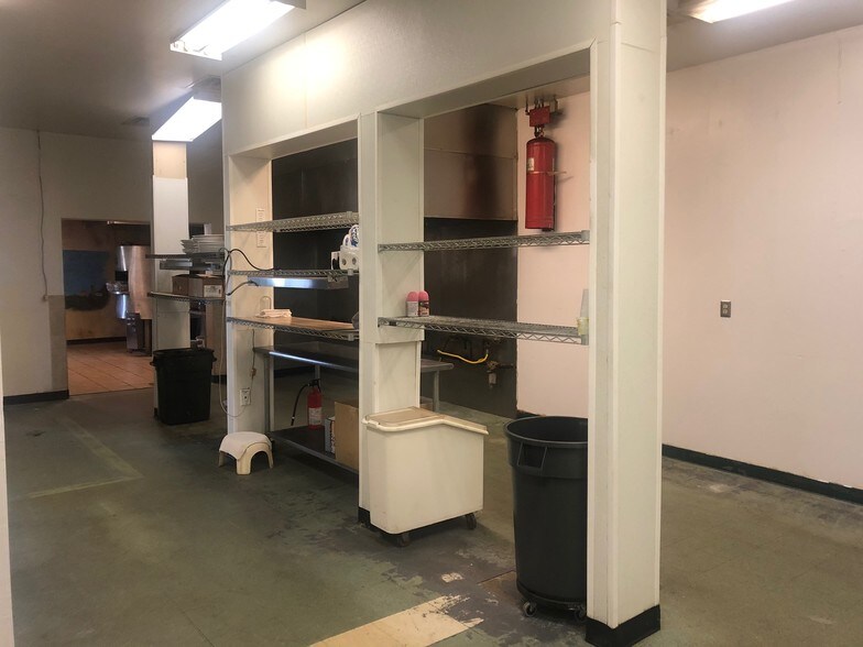 More Photos Of 333 Mill Creek Dr, Marysville Restaurant For Sale