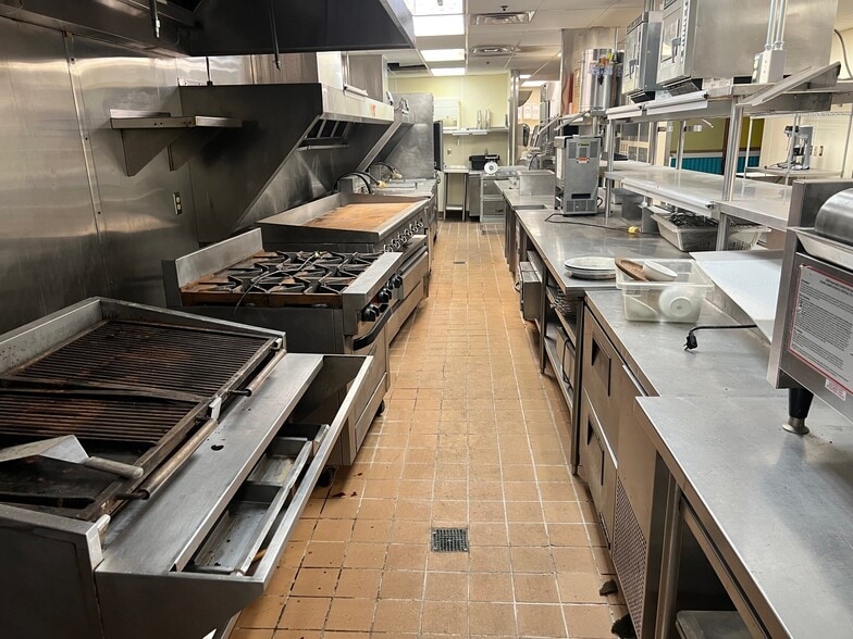 More Photos Of 8301 Eagle Lake Dr, Evansville Restaurant For Sale