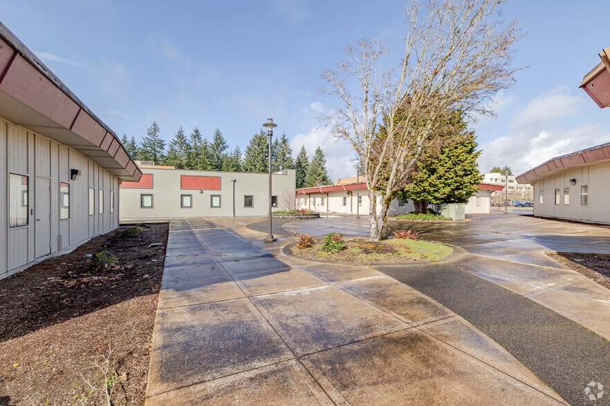 More Photos Of 206 & 210 Tumwater Blvd SW, Tumwater Unknown For Lease