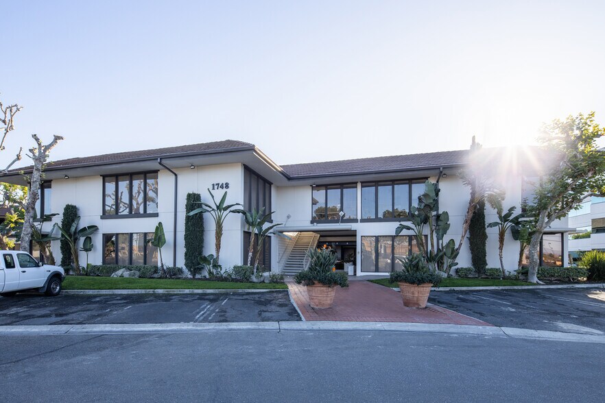 More Photos Of 1740 W Katella Ave, Orange Unknown For Lease