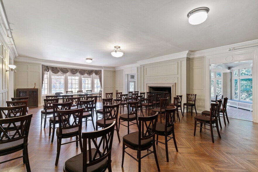 More Photos Of 6399 Drexel Rd, Philadelphia Apartments For Lease