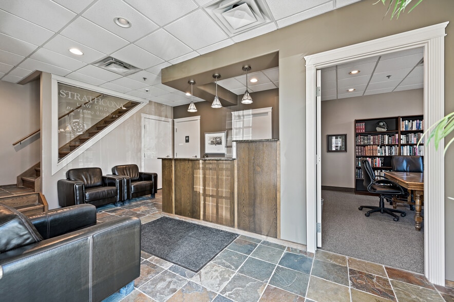 More Photos Of 150 Chippewa Rd, Sherwood Park Flex For Sale