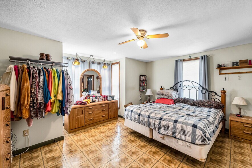 More Photos Of 526 College Hwy, Southwick Specialty For Sale