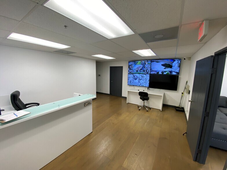 More Photos Of 9486 Holly Rd, Adelanto Warehouse For Sale