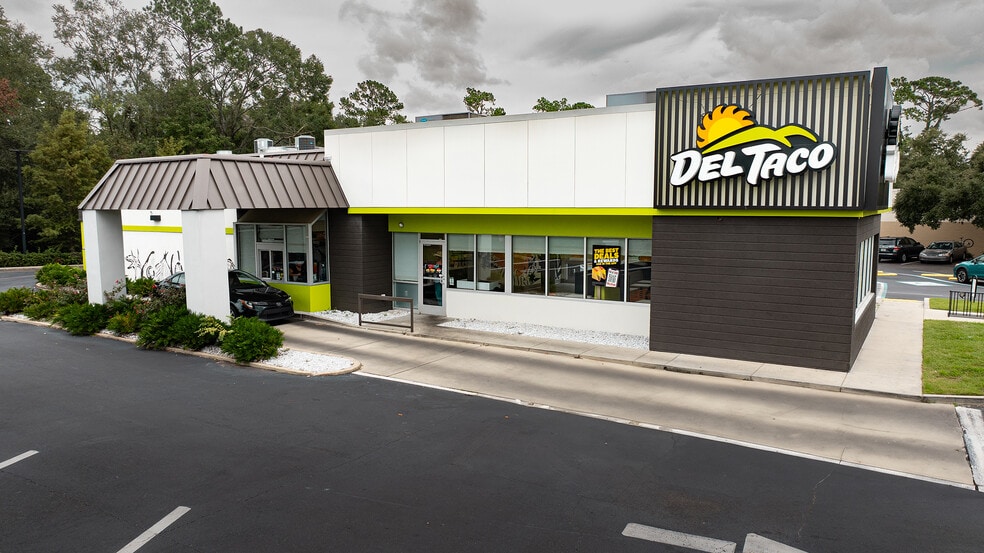 Primary Photo Of 2410 Apalachee Pky, Tallahassee Fast Food For Sale