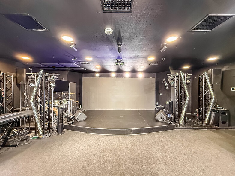 More Photos Of 1492 Sinaloa Rd, Simi Valley Religious Facility For Sale
