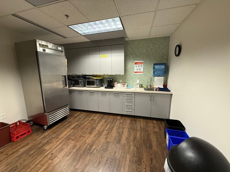 More Photos Of 76 Saint Paul St, Burlington Office Residential For Sale